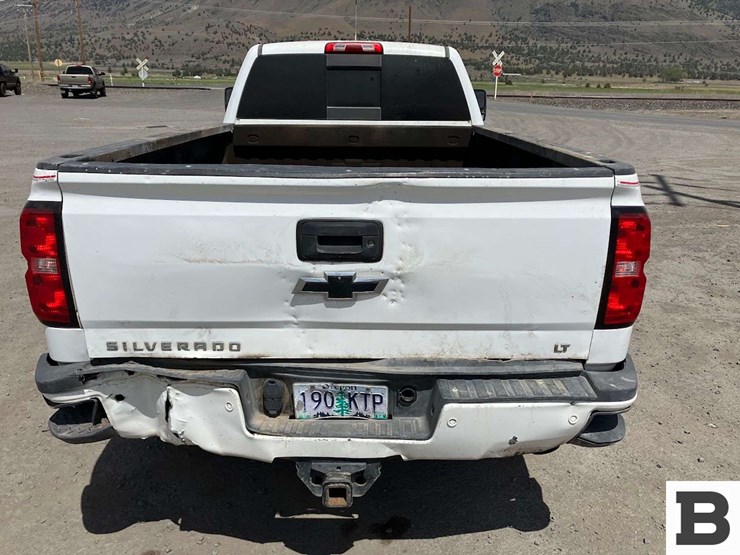 2018-chevrolet-silverado-2500-image-6