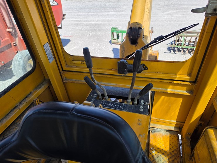 1995-deere-410d-image-13