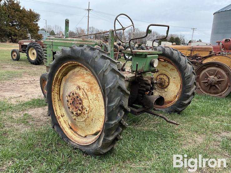 john-deere-b-image-7