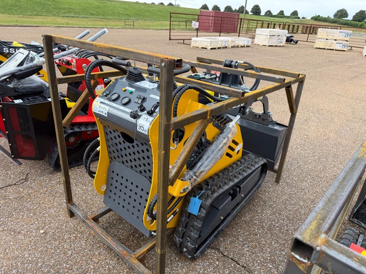 #9127-•-(new)-stand-on-mini-skid-steer-ssl60-image-5