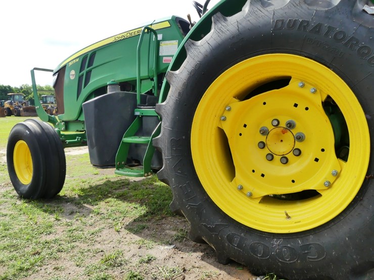 2018-john-deere-5075m-image-7
