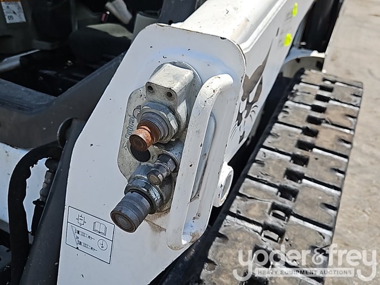 bobcat-t590-image-17