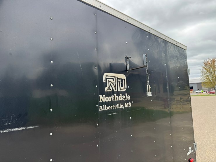 #3892-•-2015-haulmark-18'-enclosed-trailer-image-14