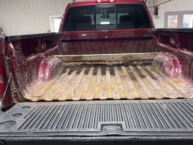 2014-chevrolet-silverado-2500hd-image-13