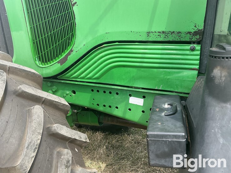 2005-john-deere-7520-image-16