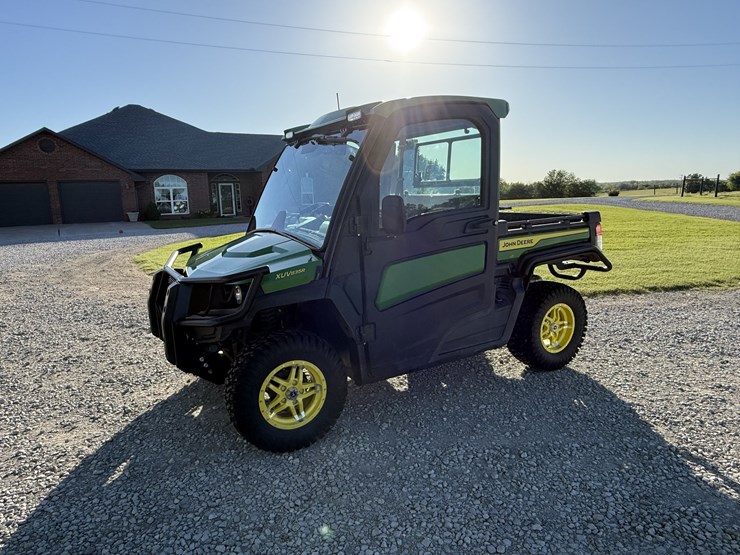 2024-john-deere-gator-image-6