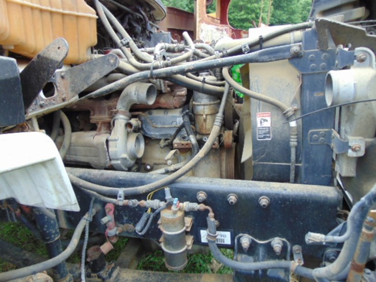 (inop)-(nt)-2005-freightliner--parts-only-image-9