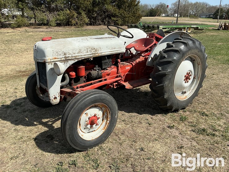 ford-8n-image-1