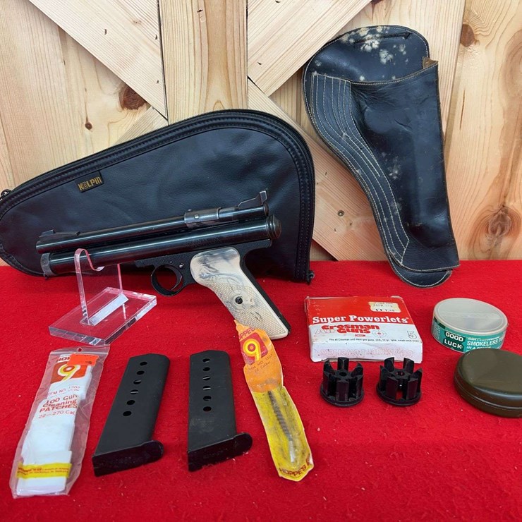 Crosman 150 .22 Caliber CO2 Pellgun Pistol with Accessories