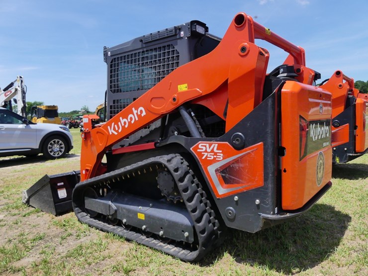 2025-kubota-svl75-3-image-4