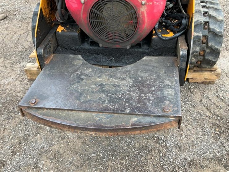 #1050-•-boxer-mini-skid-steer-loader-image-15