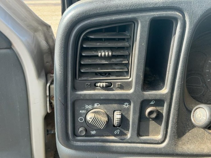 2006-chevrolet-silverado-1500-image-69