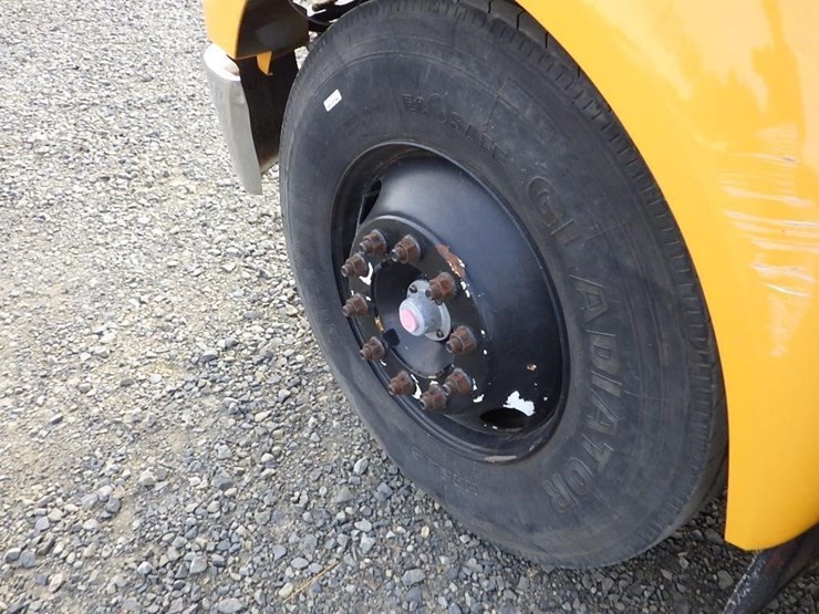2009-ford-f650-image-18