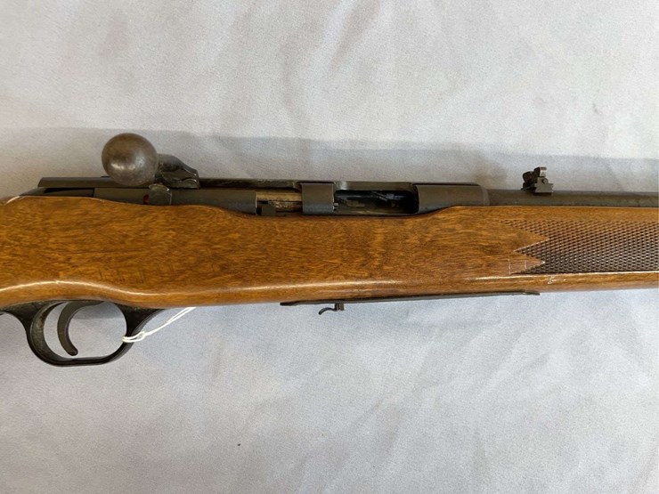 mossberg-model-640kd-chuckster-.22-magnum-bolt-action-rifle-image-8