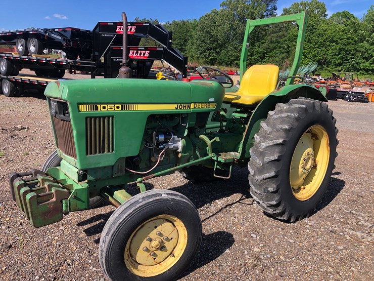 john-deere-1050-image-2