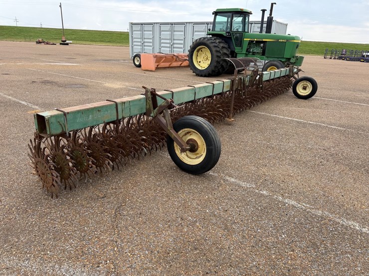 john-deere-400-image-2