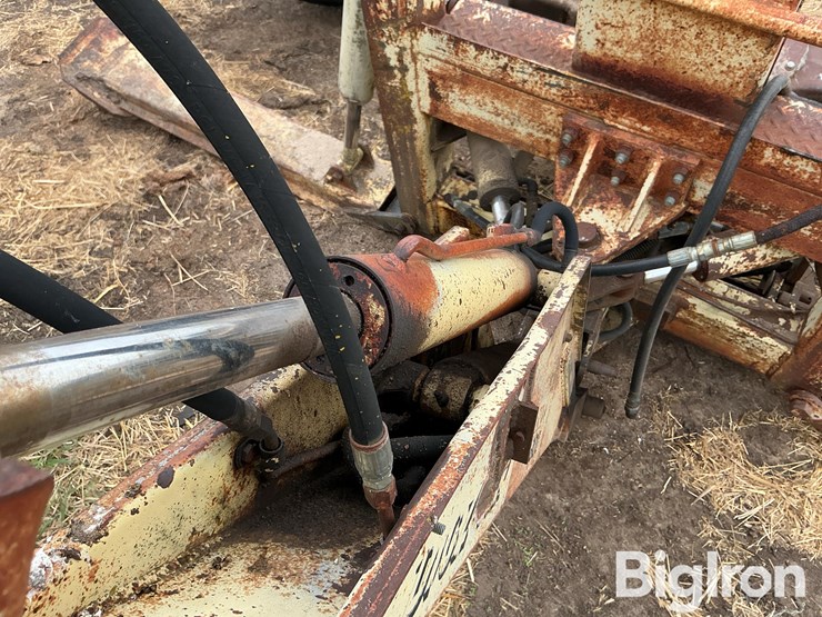 digz-all-800-pull-type-backhoe-image-16