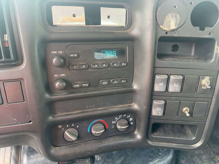 2009-gmc-topkick-c4500-image-21