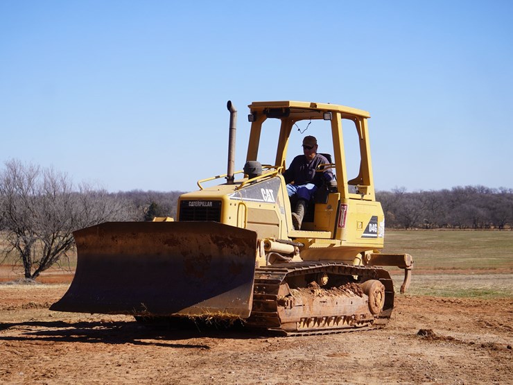 2005-caterpillar-d4g-image-4
