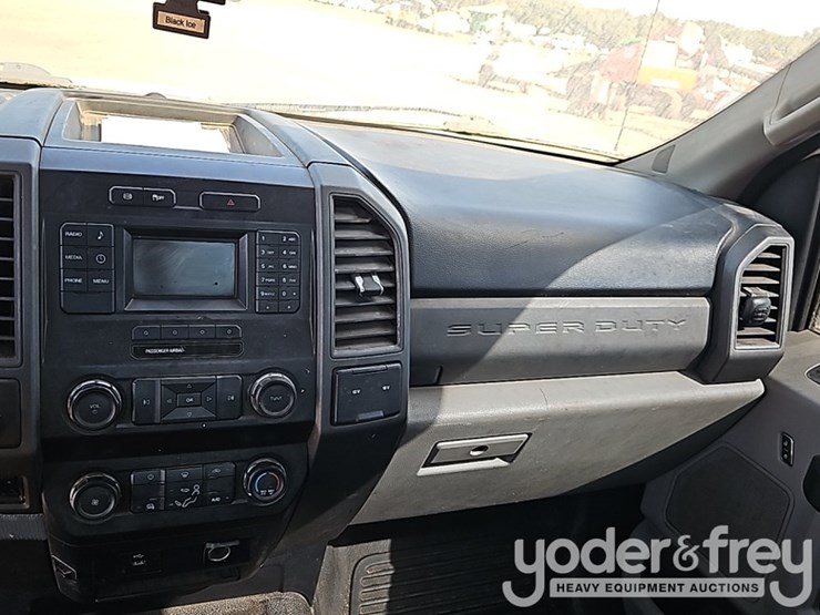 2019-ford-f550-xl-image-22