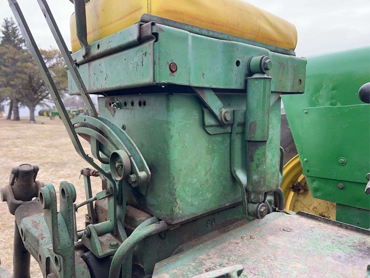 john-deere-720-image-31