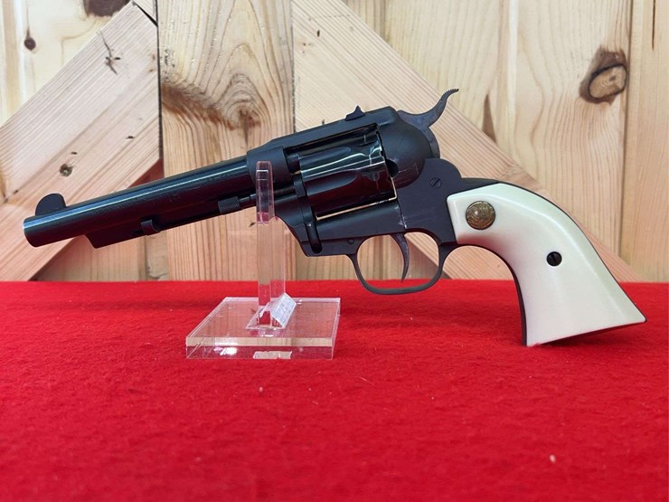 high-standard-double-nine-revolver-.22-caliber-image-2