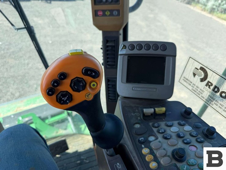 2009-john-deere-9770-sts-image-123