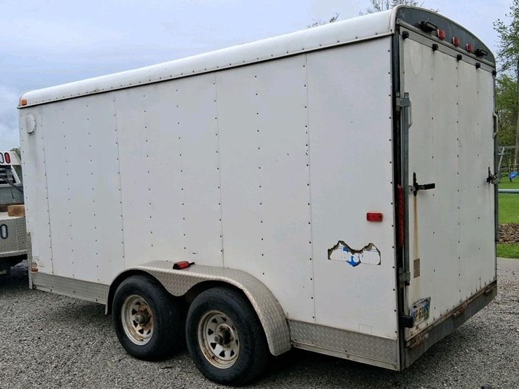 #2252-•-2006-interstate-double-axle-enclosed-trailer-image-3