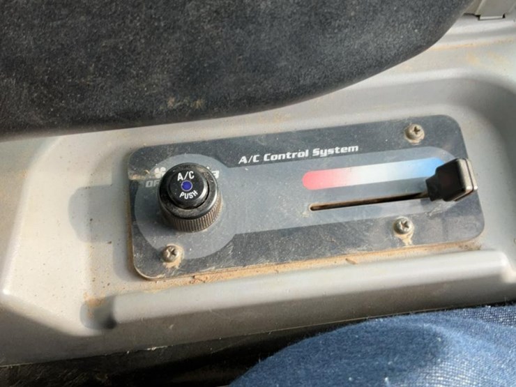 kubota-svl90-2-image-38