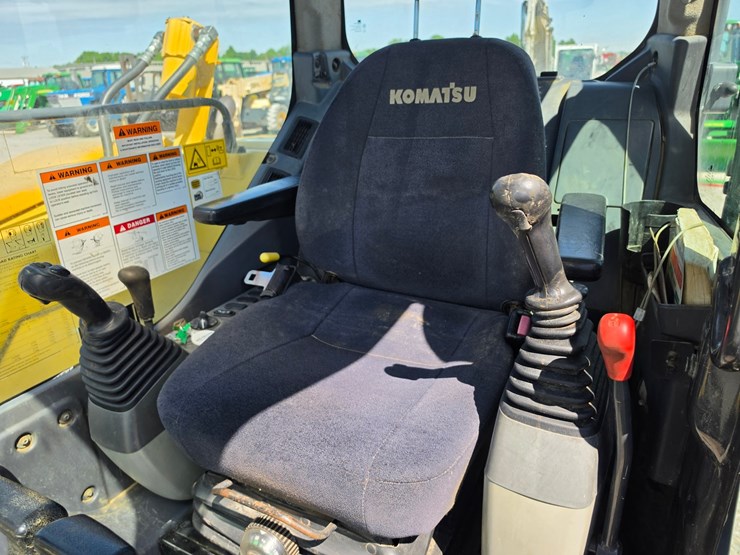 2013-komatsu-pc88mr-8-image-9