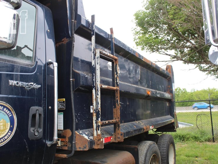 2010-international-workstar-7400-image-8