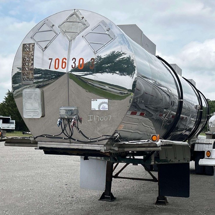 1987 Polar 307 SS 3 Comp SS Insulated T/A Chemical Tanker Trailer