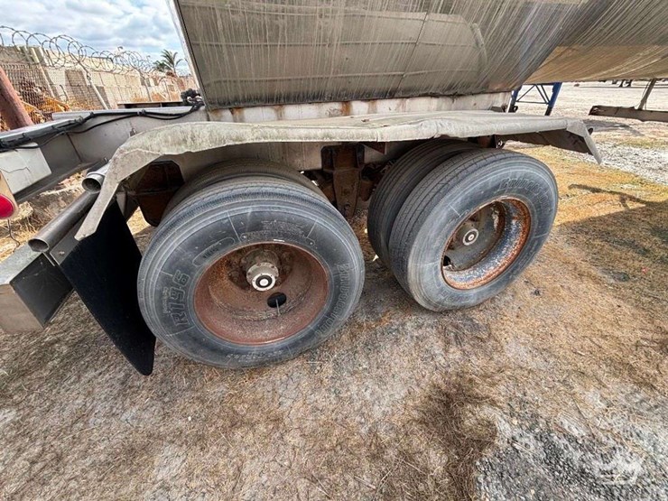 1995-khronert-307-ss-single-comp-6,500-gallon-insulated-t/a-chemical-tanker-trailer-image-18