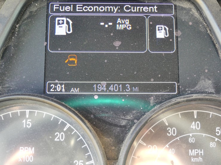 2019-peterbilt-579-image-19