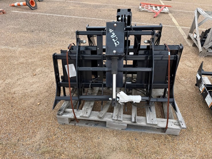 #9122-•-worksaver-48"-skid-steer-grapple(electric-control)-image-2