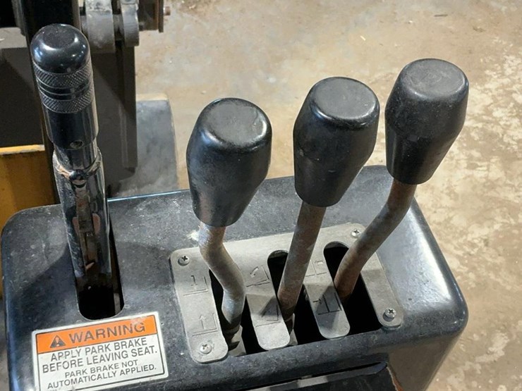 #1301-•-landoll-bendi-series-iv-electric-articulating-forklift-image-18