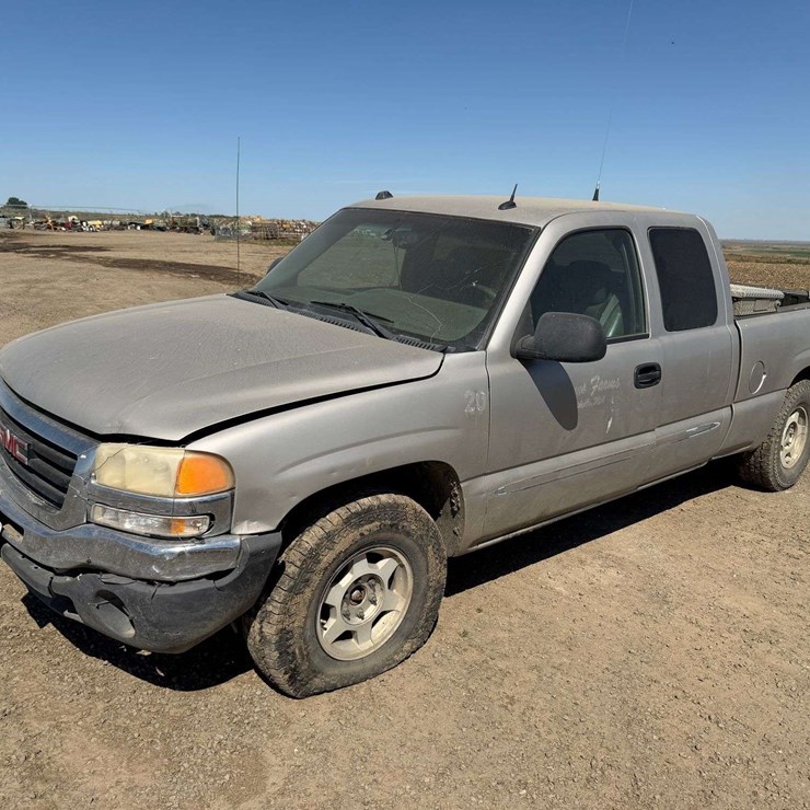 2004 GMC SIERRA 1500