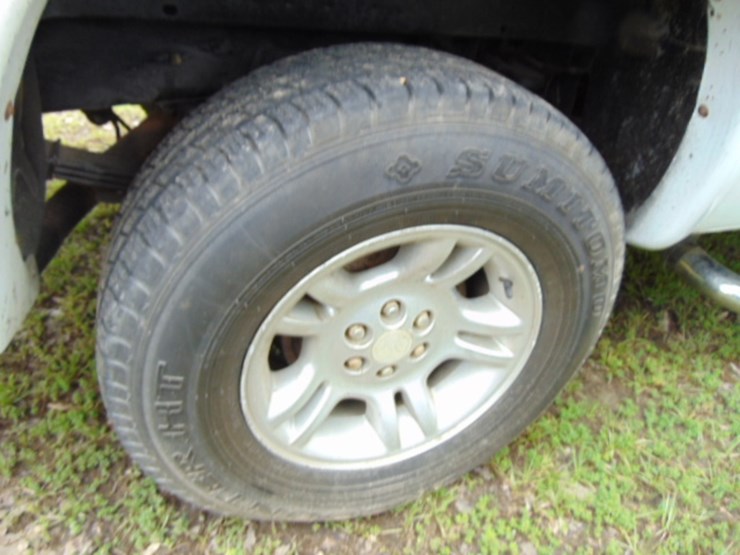 2001-dodge-dakota-image-3