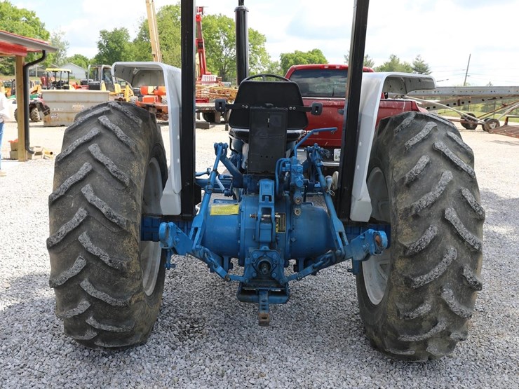 ford-4610-image-4