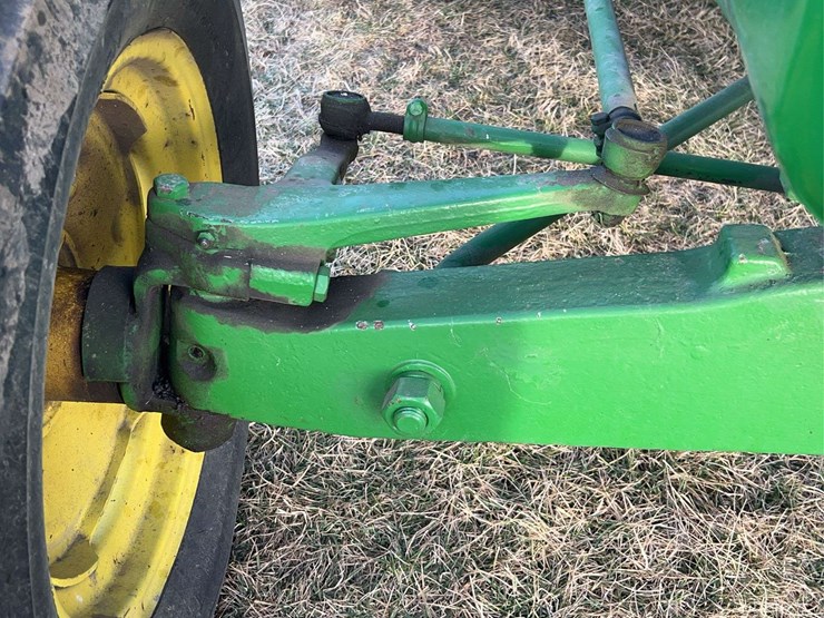 john-deere-820-image-21