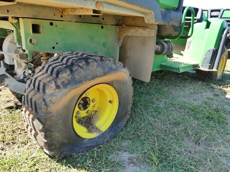 2011-john-deere-gator-image-6