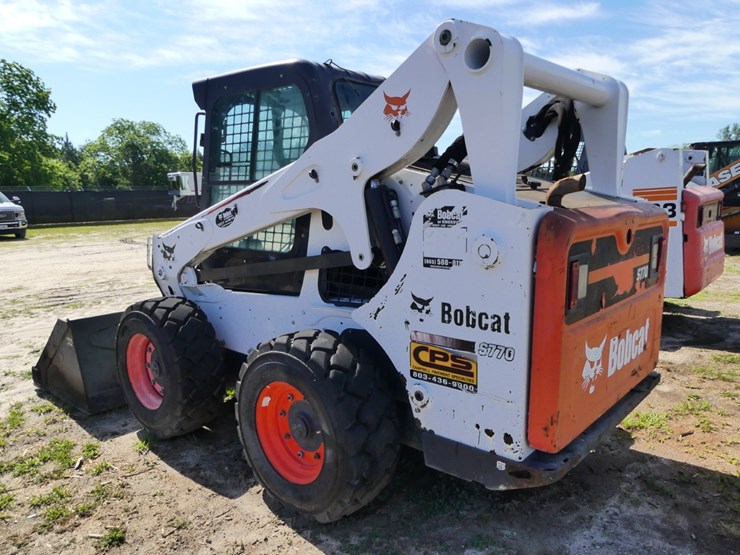 2015-bobcat-s770-image-3