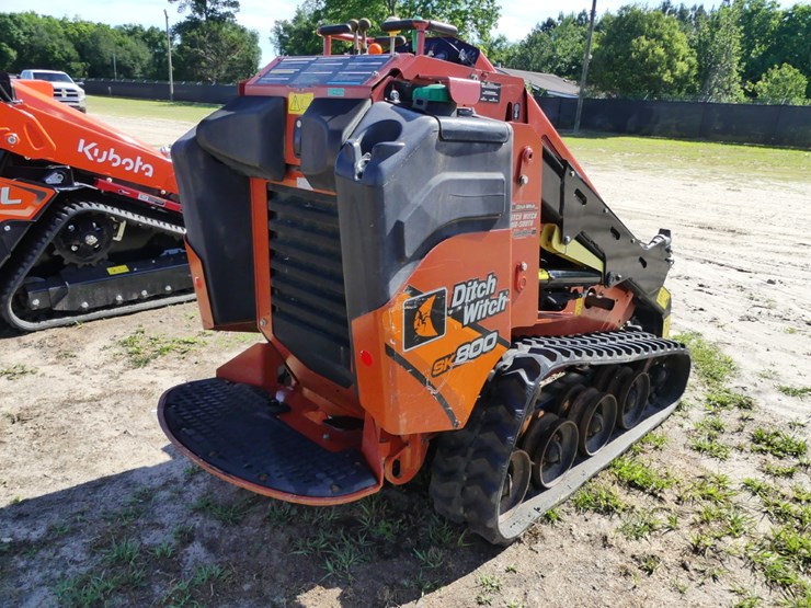 2021-ditch-witch-sk800-image-3