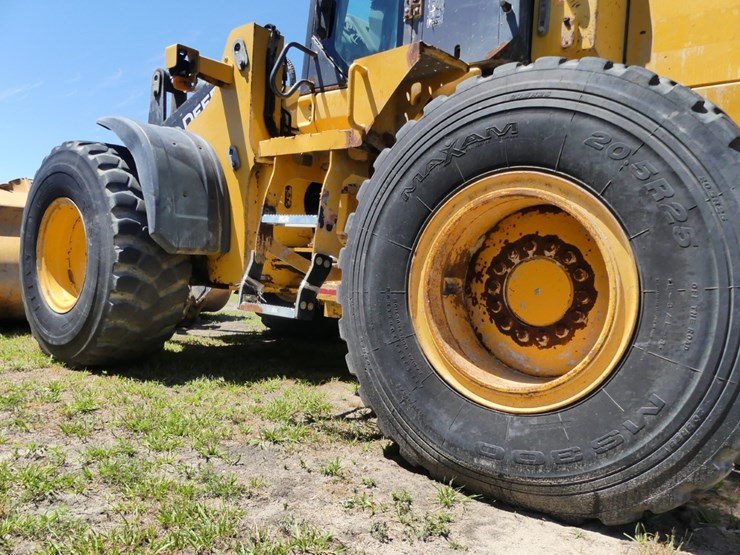 2019-deere-544l-image-5