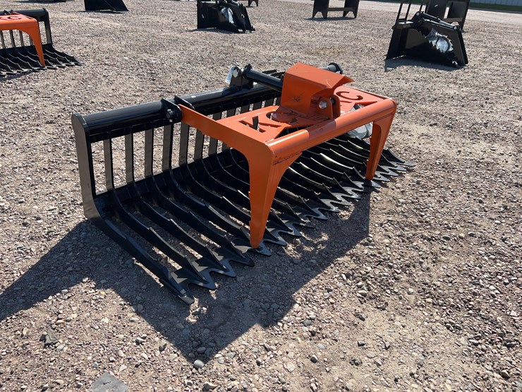 skeleton-grapple-bucket-image-2