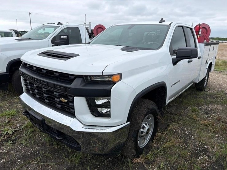 2023-chevrolet-2500-image-1