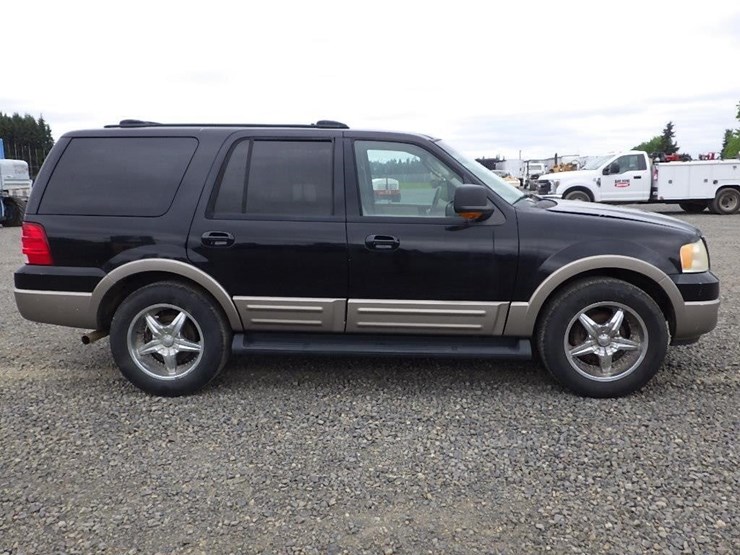 2003-ford-expedition-image-4