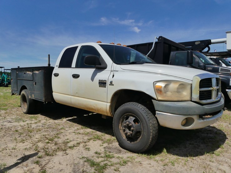 2007-dodge-ram-3500-image-1