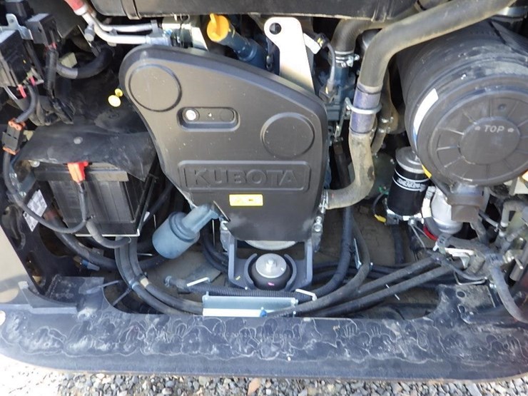kubota-svl75-3-image-11