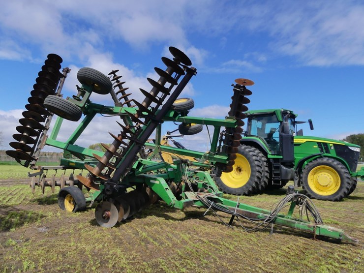 john-deere-637-image-1